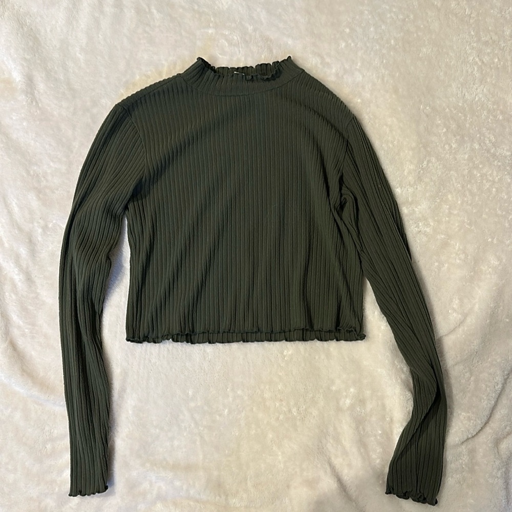 Green turtle neck